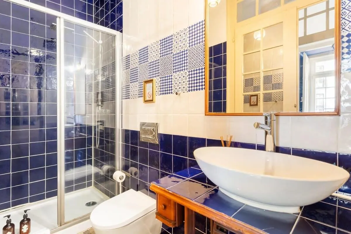 Διαμέρισμα Explore Lisbon From An Artistic Alfama Home