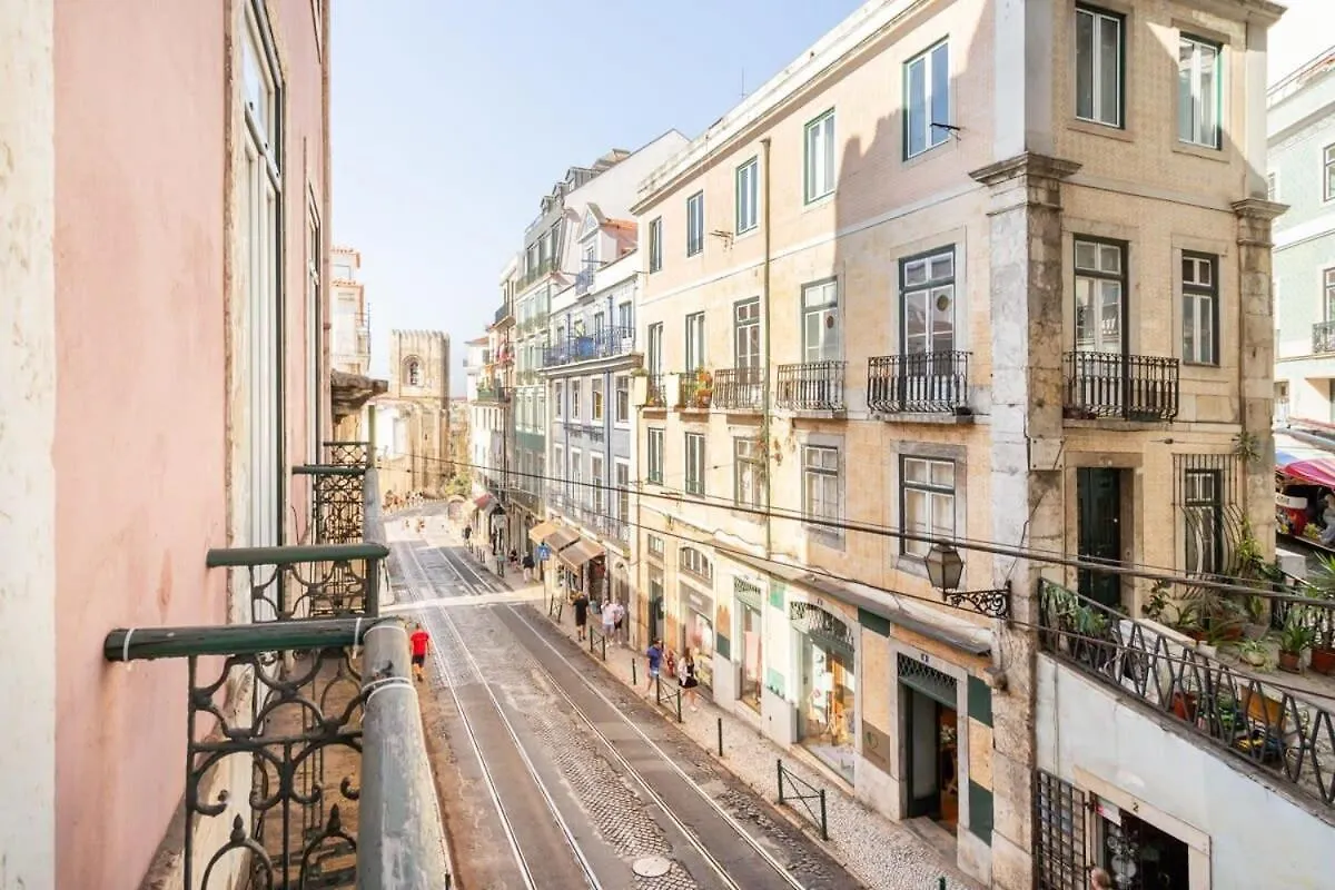 Explore Lisbon From An Artistic Alfama Home 0*,  Πορτογαλία